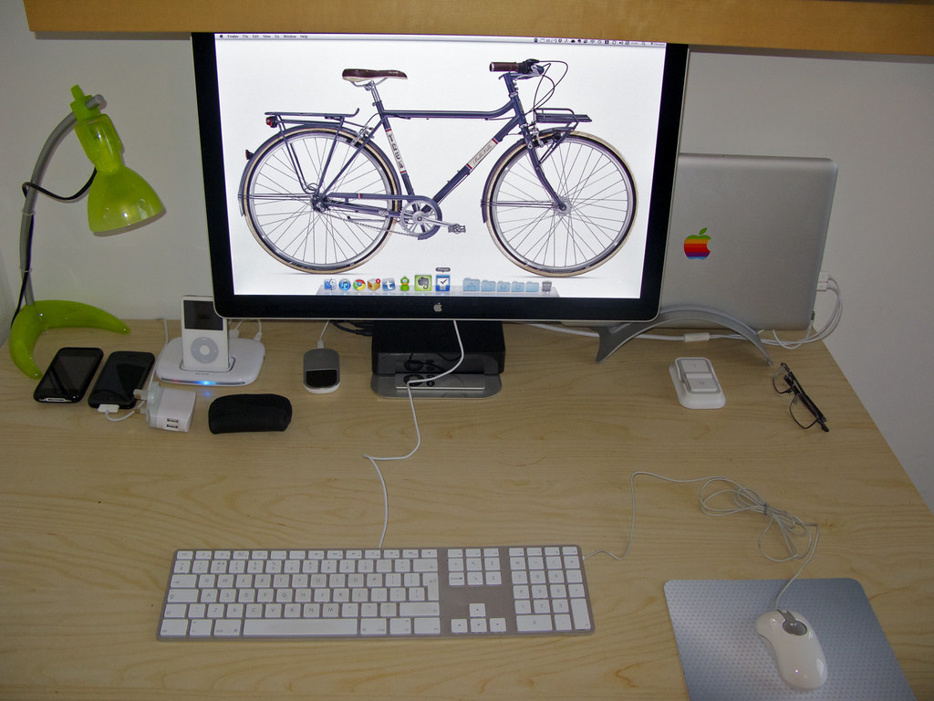 Featured image for Foldable and Dual-Screen Laptops Still Need a Clear Workflow